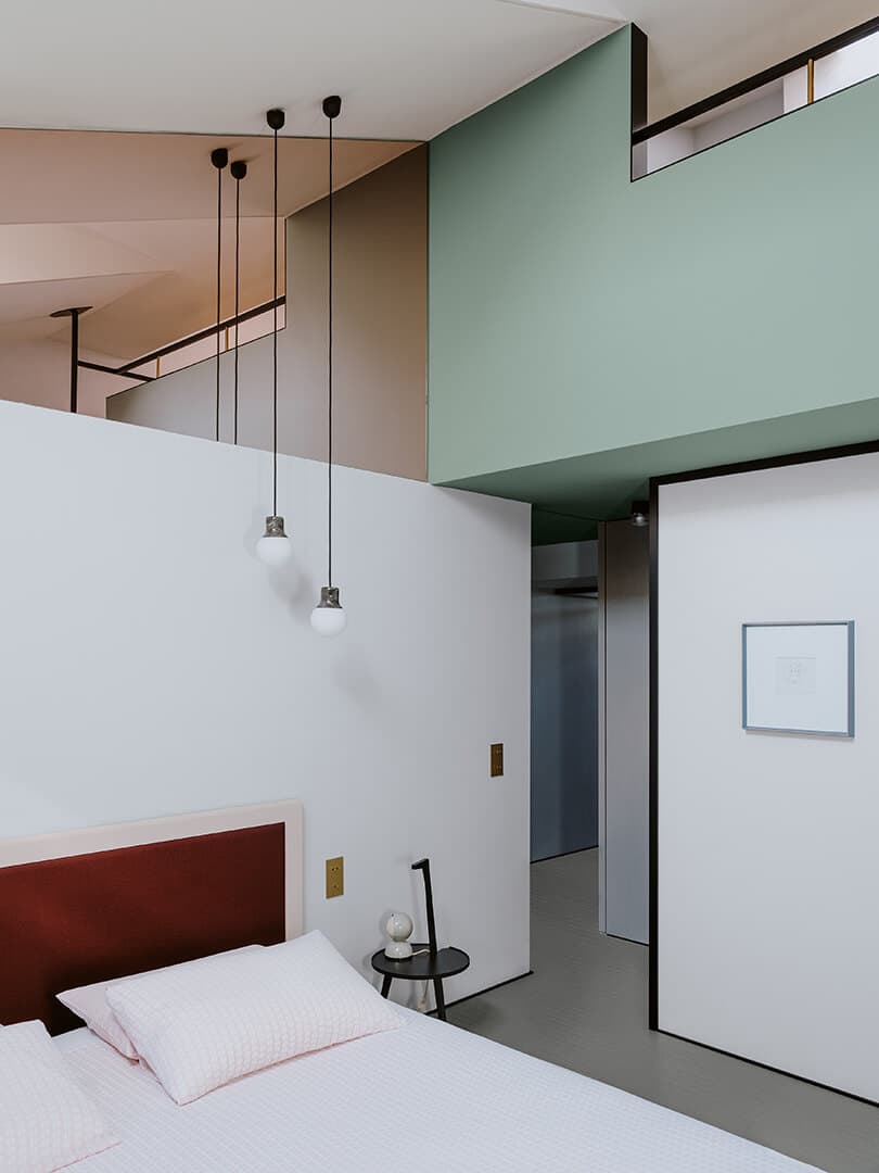 Parete alta: Decor KK 36, Pavimento: Legno+Color KK 8